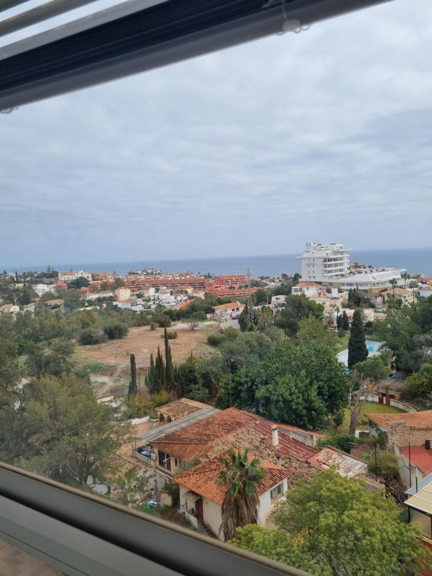 One Bedroom 7Th Floor Apartment With Amazing Views 푸엔히롤라 외부 사진