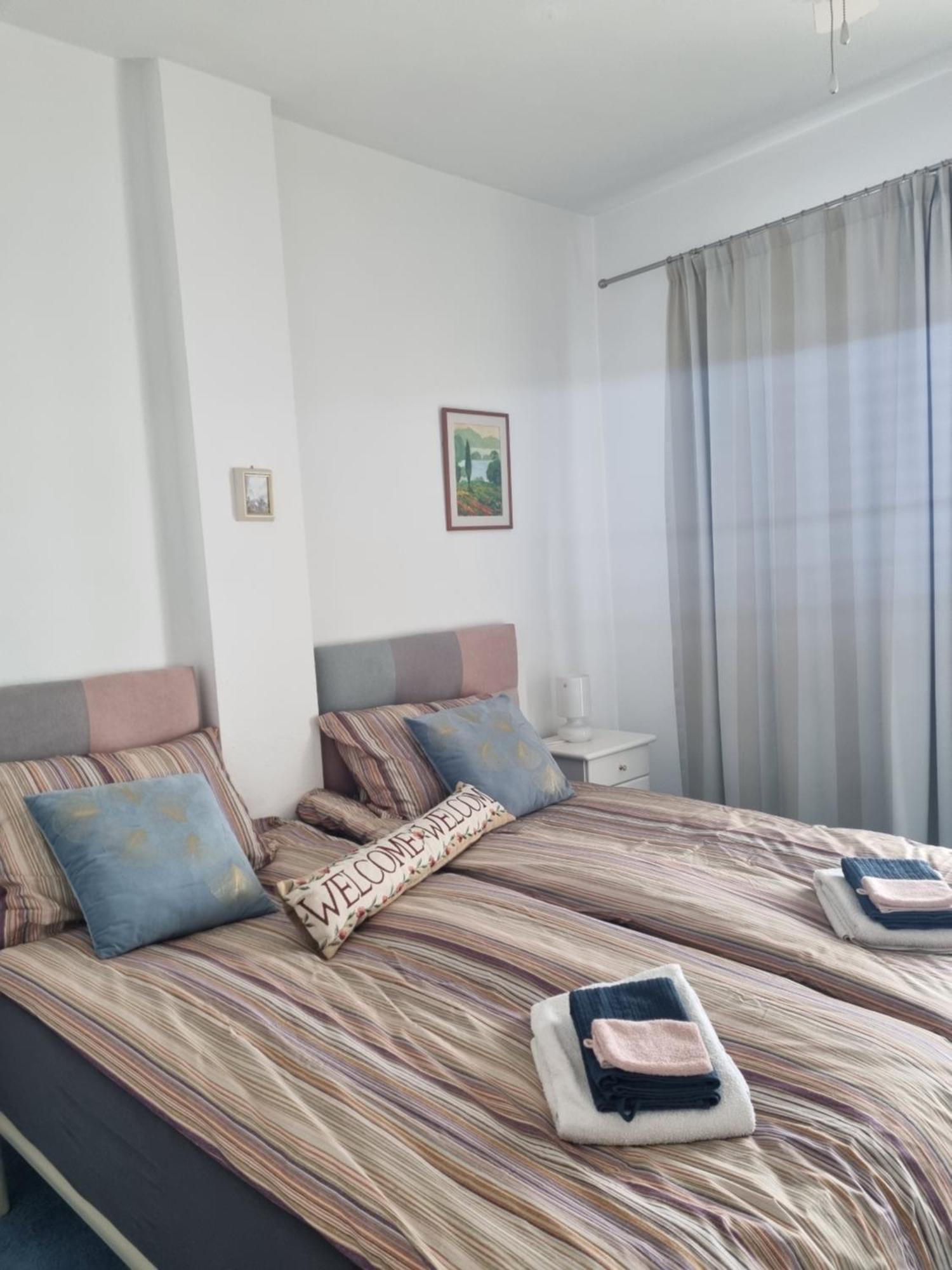 One Bedroom 7Th Floor Apartment With Amazing Views 푸엔히롤라 외부 사진